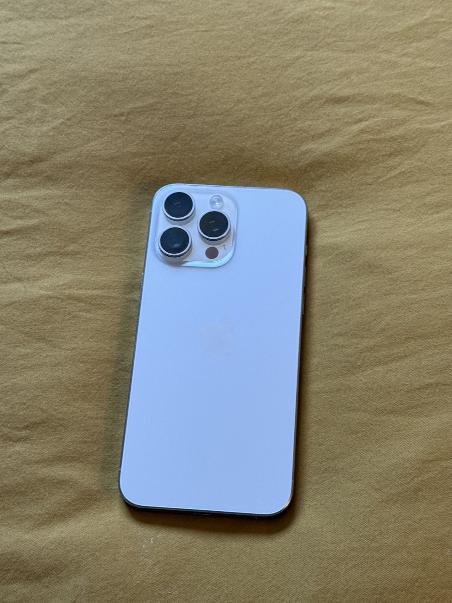 iPhone 15 Pro Max