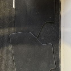 GMC 2nd row rear mats 