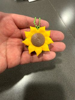 🌻 Sunflower AirTag Holder | 3D Printed