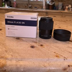 Sigma 30mm F1.4 DC DN