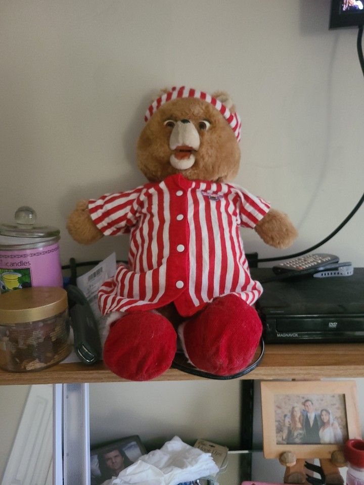 Vintage Teddy Ruxpin 1985 Original Worlds of Wonder Mouth Works Eyes do Not.