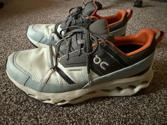 On Clouds Sneakers 8.5