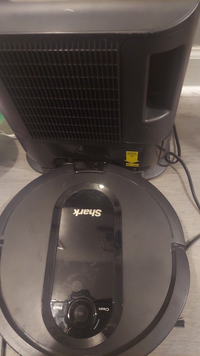 Shark Robot Vaccum 