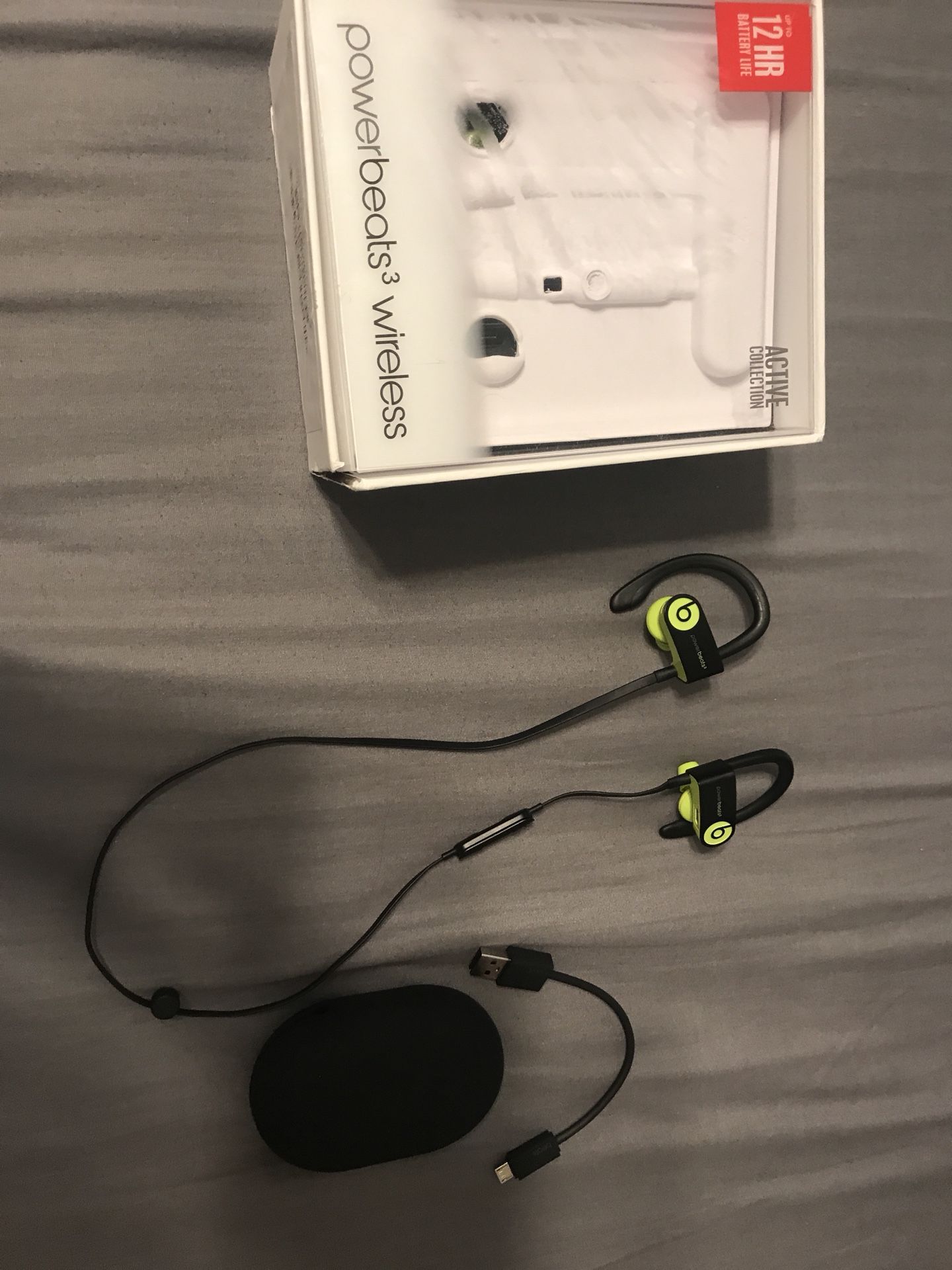 Powerbeats 3 wireless like new