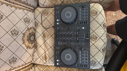 Pioneer DJ DDJ-FLX4 2-deck Rekordbox and Serato DJ Controller - Graphite