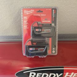 M18 RED LITHIUM MILWAUKEE BATTERY 