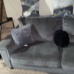 Big Couch Going For Low Prices 