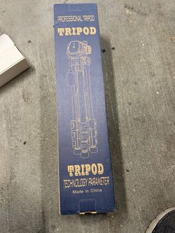Professional Camera Tripod in Box