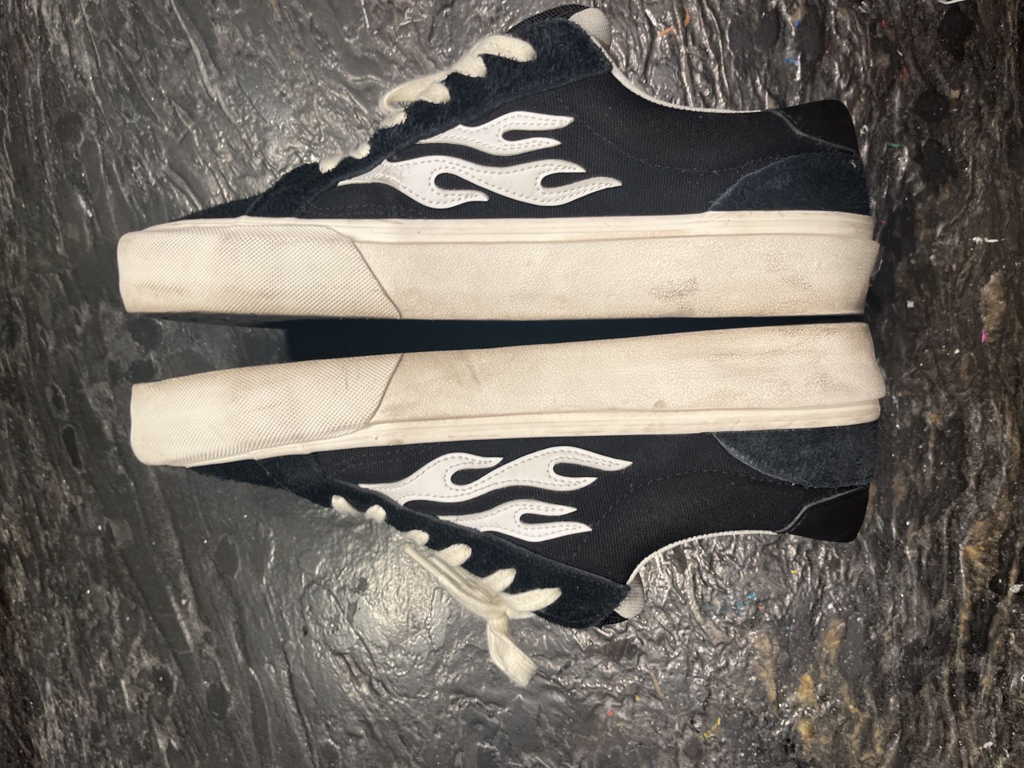 Straye Logan Puff Size 12