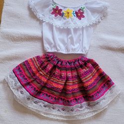 12 Month Baby Girl Mexican Outfit $15. Pick-up In Aurora. 