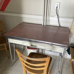 Vintage Pink Formica Table w 2 Extendable Leaves