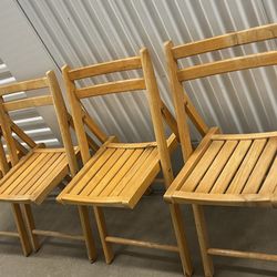 Folding Chairs 