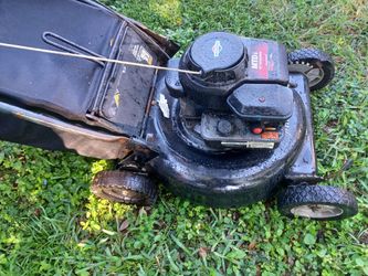 Lawn Mower MTD Easy To Push Start Right Up Excellent Conditions Ready For Work