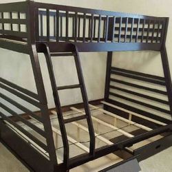 Wooden Bunk Beds/ Literas En Madera 