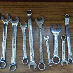 Set Of Wrenches 