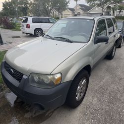 2005 Ford Escape