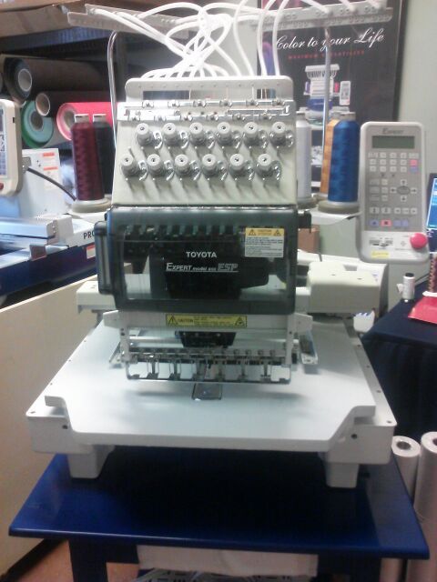 TOYOTA AD850 commercial embroidery machine