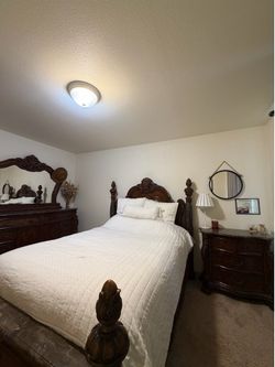 Bed and 2 Dressers