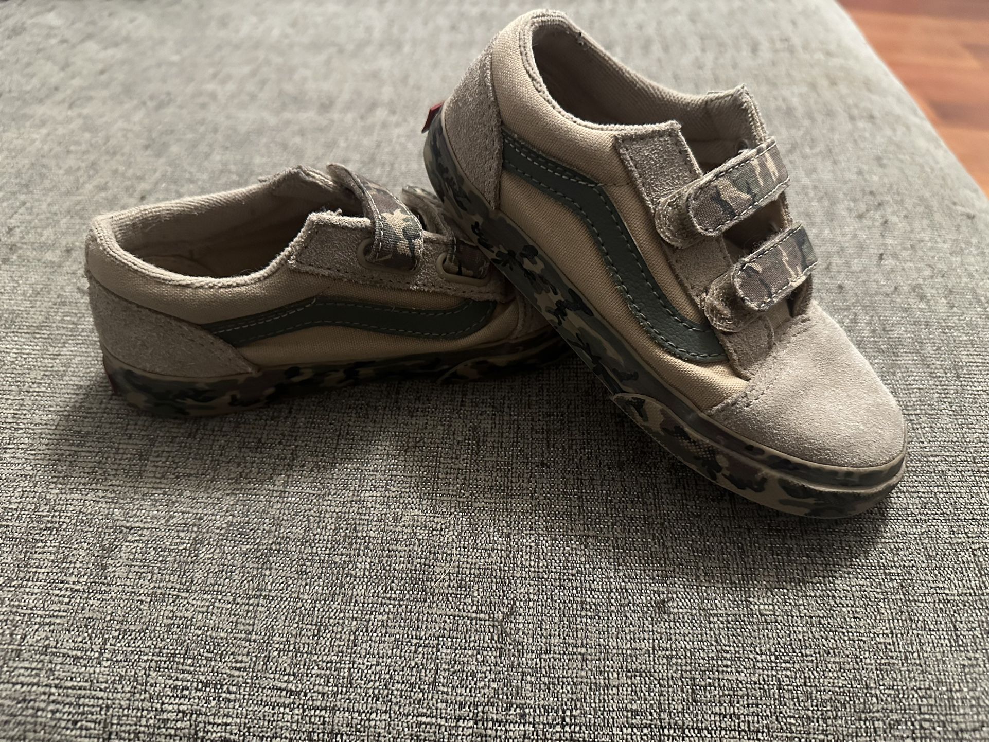 Kids Camo Vans 10c