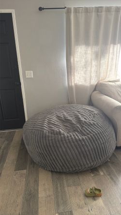 Oversize beanbag