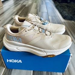 Women's HOKA Transport Athletic Shoes - Oak/Alabaster - Size 10