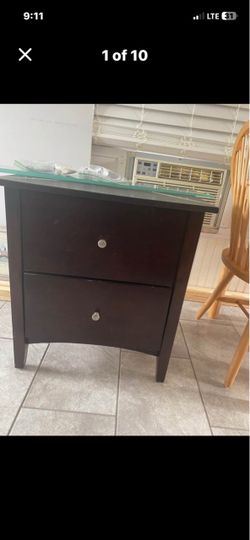 Dark Wood 2-Drawer Nightstand