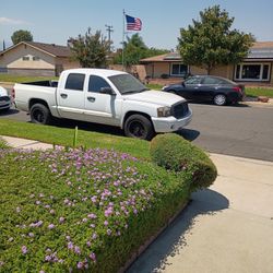 2005 Dodge Dakota 4 Door Pick Up Truck