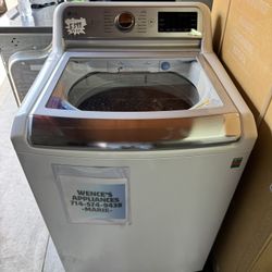 WHITE LG TOP LOAD WASHER 