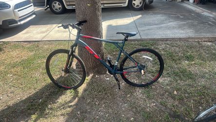 GT Aggressor Pro XL frame Mountain Bike