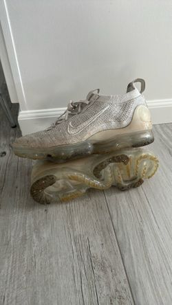 Nike Air Vapormax Men’s 10, Women’s 11.5 
