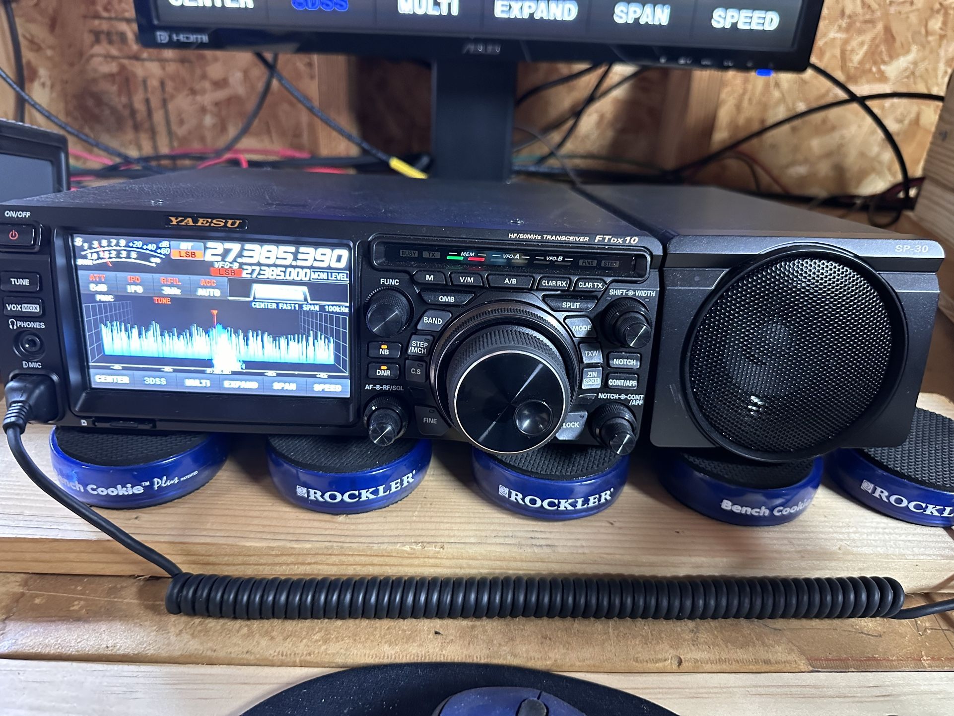 YAESU FTDX-10 COMPACT HF/ 50MHZ 100W SDR Transceiver, Yaesu SP30 Desktop External Speaker, Yaesu M90 Microphone, Yaesu FTDX10 Dust Cover