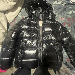 Moncler L