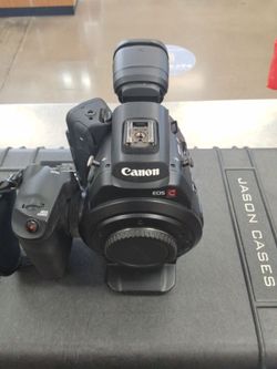 CANON EOS C300 Camera W/ Case & Asscessories