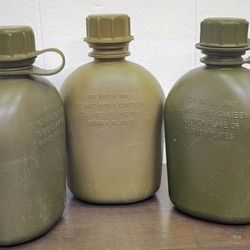 70 '75 '77 US Military Vintage Water Canteen Great Patina lot of 3