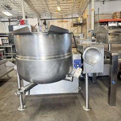 Steam Jacketed Tilting Kettle CLEVELAND KGL-40-T 40 Gallon 