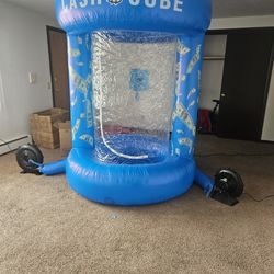 Cash Cube