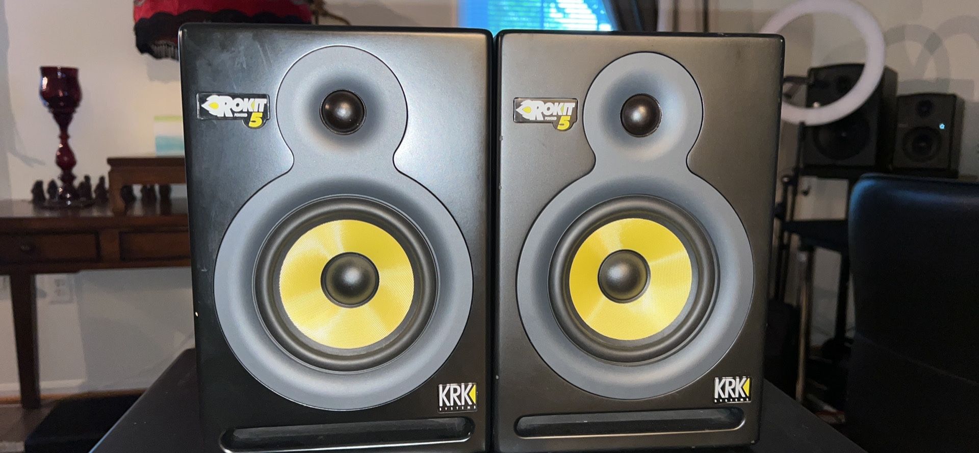 KRK RP-5 ROKIT G2 2-Way Classic 5” Active Power Studio Monitors (CL8G3-NA 2 Speakers/Pair)