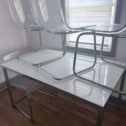 Glass Dining Table + 4 Acrylic Chairs – Excellent Condition