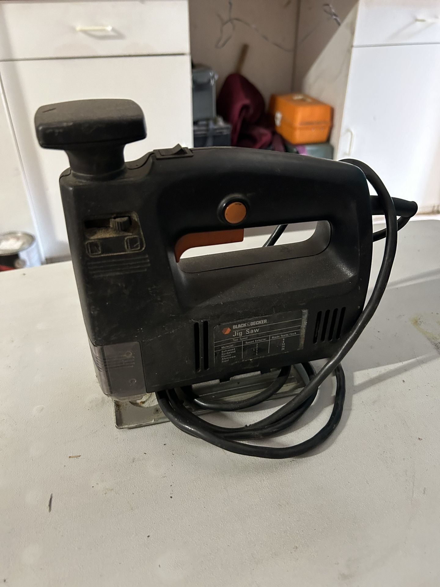 Black & Decker jigsaw - 2 speed