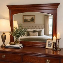 Thomasville Dresser Mirror- Cinnamon Hill Collection, Perfect Condition