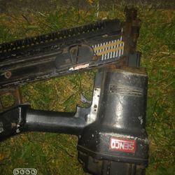 Senco Framing Nailgun