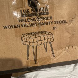 Lue Bona Valvet Vanity Stool 