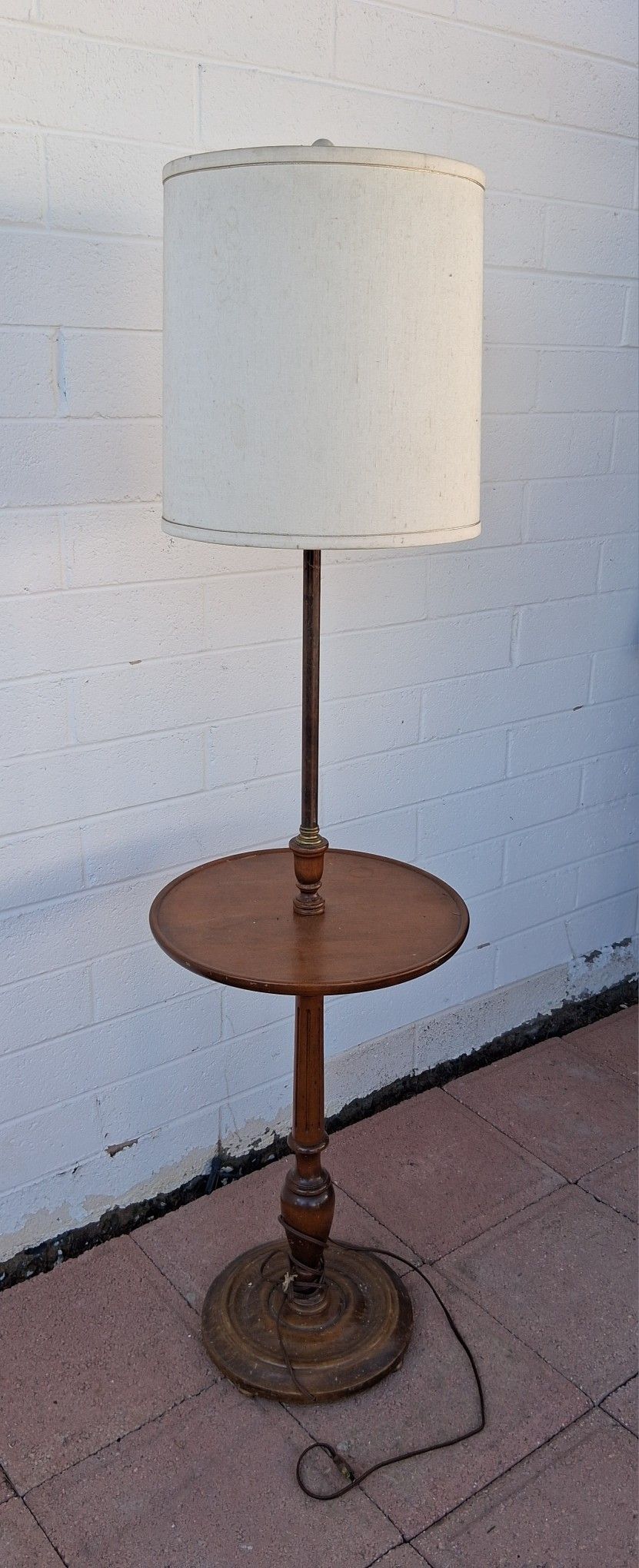 Vintage Lamp With Table