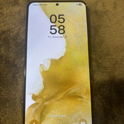 Samsung Galaxy S22 Plus 5G. Black. 256GB. Fully Unlocked. Shoot Me Offer!