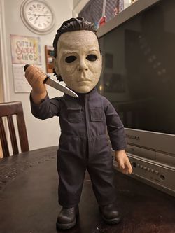 Mezco Toys Michael Myers Halloween movie horror Mega scale W sound