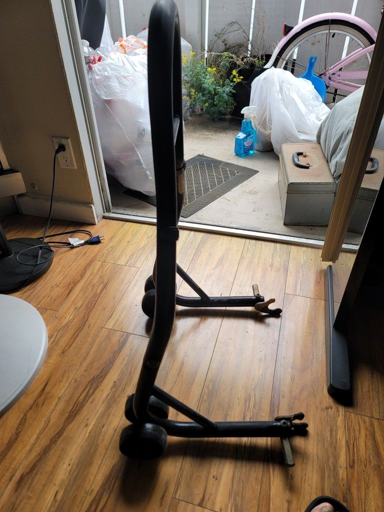 street-bike-rear-stand-for-sale-in-torrance-ca-offerup