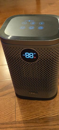 2 Dreo Atom Core Ceramic Space Heaters