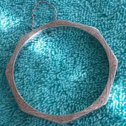 Vintage  Engraved Sterling Silver Bangle Bracelet With Safety Chain ( For A Small-Medium Wrist) $40.00 