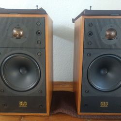 Celestion SL6 Bookshelf Speakers for Sale in Scottsdale, AZ - OfferUp