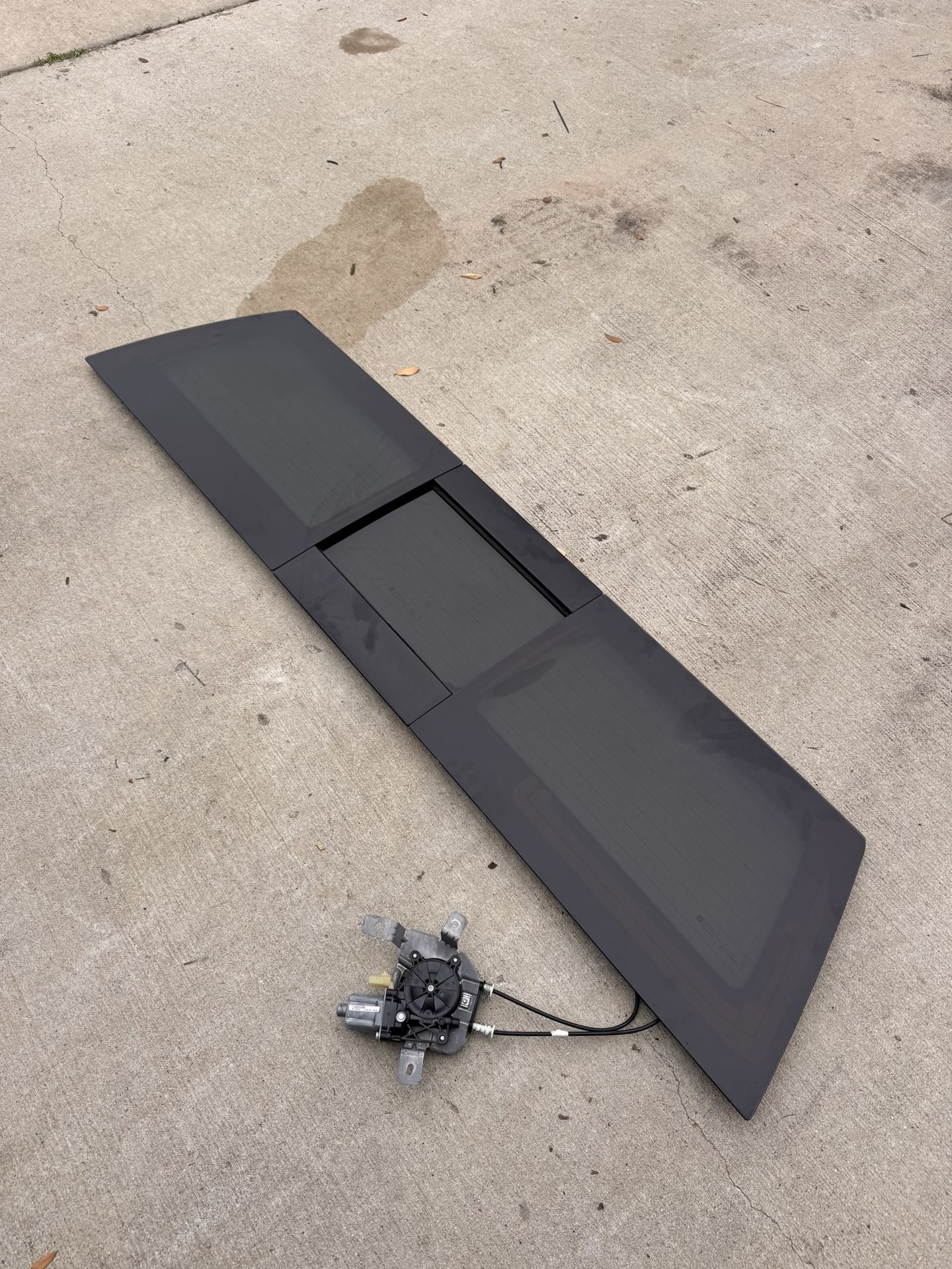 Rear 3 Piece Glass